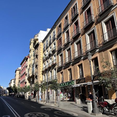 Dplace To Be - Luxury Apartment In Historic Center Madrid Buitenkant foto