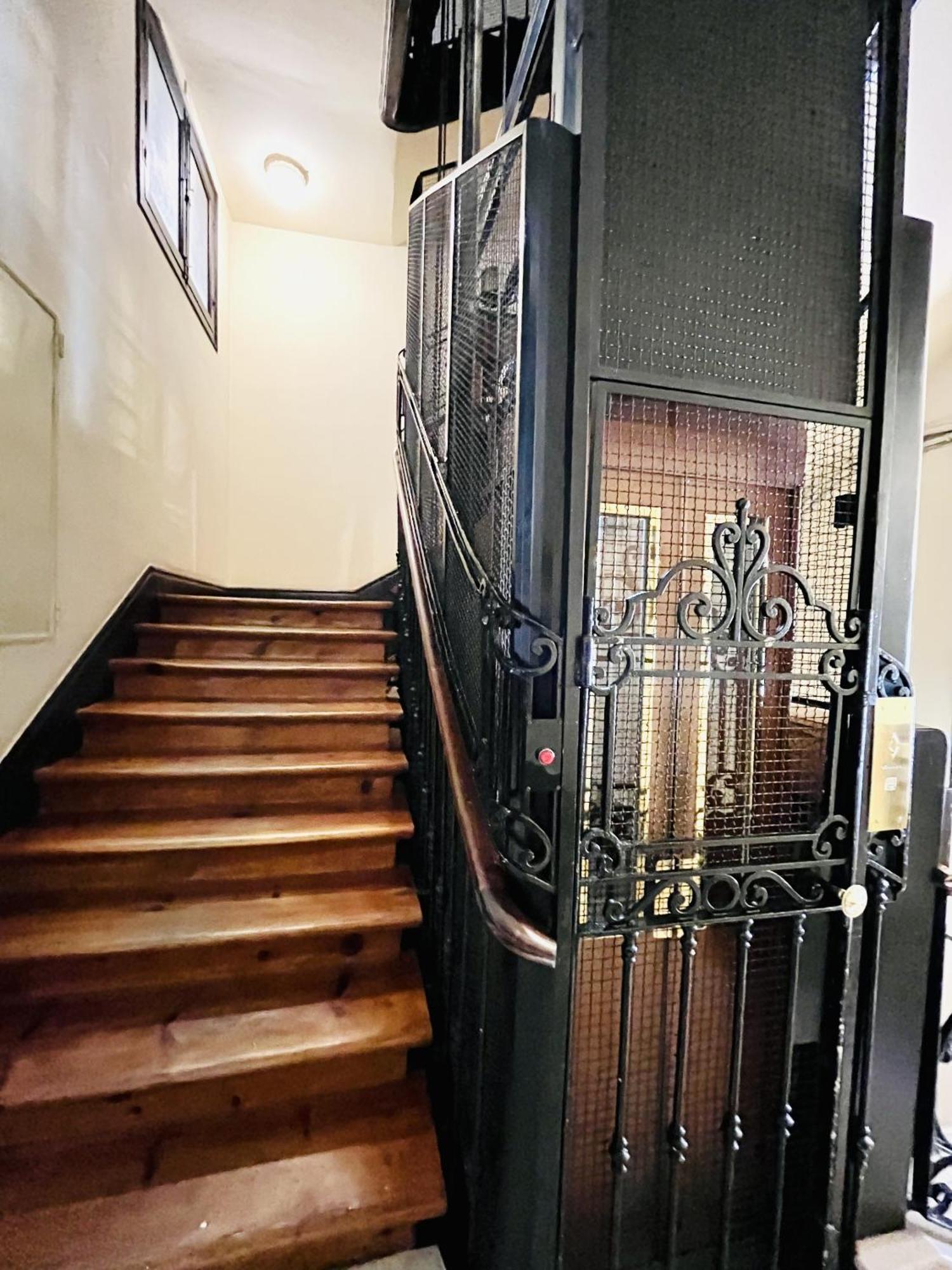 Dplace To Be - Luxury Apartment In Historic Center Madrid Buitenkant foto